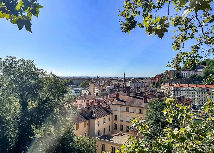 In | Duplex Des Pentes De La Croix-rousse *